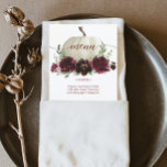 Menú Boda de calabaza de Borgoña o Menú de ducha<br><div class="desc">Muestra tu delicioso menú en estas preciosas cartas - ¡el tamaño perfecto para colocar en cada plato! Este diseño cuenta con un precioso guion y un hermoso ramo floral de Burgundy Pumpkin Fall. ¡Edite fácilmente los alimentos! Vea la colección para ver más elementos coincidentes.</div>