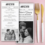 Menú Boda de fotos en blanco y negro de periódico boda<br><div class="desc">Un divertido diseño boda al estilo periodístico. Este tema del boda de periódicos ha sido diseñado para imitar a un periódico tradicional con titulares personalizados, texto y fotos en blanco y negro. Esta plantilla de periódico cambiará automáticamente las fotos cargadas en blanco y negro, por lo que es necesario cambiarlas....</div>