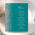Menú Boda del borde del Purpurina de plata azul Ve<br><div class="desc">En el extremo izquierdo de este elegante y moderno menú boda se encuentra el purpurina falso plateado. El texto del personalizable combina el guión de escritura a mano gris plateado y fuentes de copperplate en un fondo azul verde azulado. El reverso presenta un diseño verde azulado y plateado a juego....</div>
