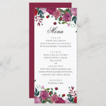 Boda en un jardín floral morado. Rosas de Plum