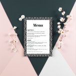 Menú Boda geométrico moderno en blanco y negro<br><div class="desc">Añada un toque elegante a su recepción de bodas con esta moderna carta geométrica en blanco y negro. Este diseño, que presenta un borde con motivos audaces y una tipografía elegante, complementa con gusto los temas bodas contemporáneos. Personalice los detalles de su menú para crear una apariencia elegante y coherente...</div>