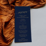 Menú Cena elegante de Marina y caligrafía plana de oro<br><div class="desc">Esta elegante carta de menú para cenas con caligrafía marina y dorada es perfecta para un boda sencillo. El diseño neutro cuenta con una tarjeta minimalista decorada con una tipografía romántica y caprichosa de color amarillo dorado sobre un fondo azul oscuro. Este menú se puede utilizar para la recepción de...</div>