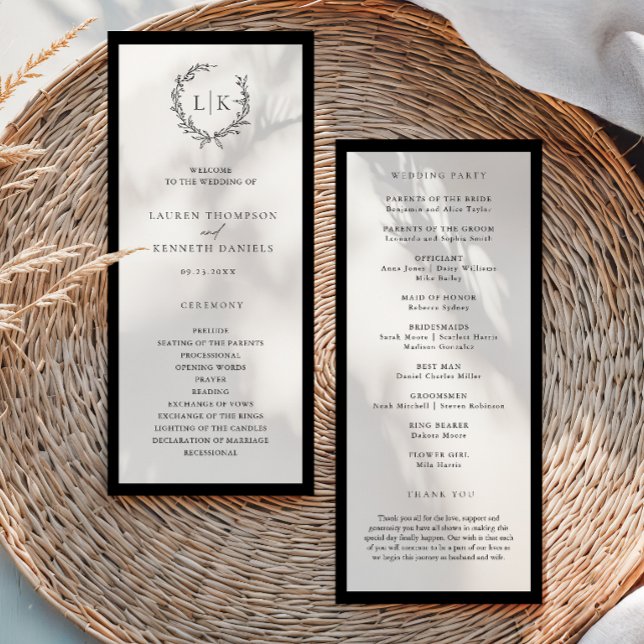 Menú Classic Monogram Wreath Wedding Program (Subido por el creador)