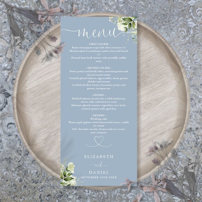 Menú Corazón de azul polvoriento vegetación guión Cena  (Dusty Blue Greenery Heart Script Wedding Dinner Menu)