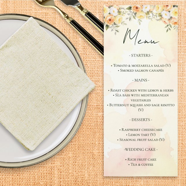 Menú de Boda de Acuarela Floral Rústica Elegante (A customizable wedding menu card, with peach, yellow and white roses in a watercolor style)