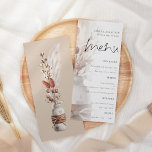 Menú Rústico Boho Pampas Boda de superposición de<br><div class="desc">Rústico Menú Boda De Boho Pampas. Grasas de color otoñal en un jarrón de estilo bohemio decoran la parte izquierda con un overlay graduado y texto parcialmente colocado en la parte superior. Con un guión elegante para Menú y fácil de personalizar el resto del texto a sus necesidades.</div>