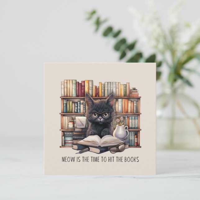 Meow Es El Momento De Golpear Los Libros (Anverso de pie)
