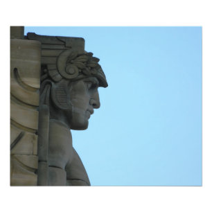 Mercurio frente a la ampliación de la foto de Cle