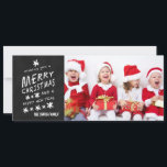 MERRY CHALKBOARD | TARJETA DE FOTOGRAFÍA DE VACACI<br><div class="desc">TARJETA DE FOTO DE BENEFICIO DE LAS VACACIONES EN CHALKBOARD NEGRO. Tipo de letra de tiza divertida utilizado en el fondo del efecto de tiza negra. "Te deseo una Feliz Navidad y un Feliz Año Nuevo". Personaliza con tu nombre y foto familiar. Elke Clarke© para Galería de Monogramas. Para un...</div>