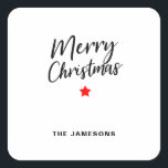 Merry Christmas Square Pegatina<br><div class="desc">Elegante propuesta mínima para tus regalos. Feliz Navidad no es editable, pero el texto de abajo es. Así que puedes poner tu nombre, el nombre de tu familia o el nombre de tu empresa. Puede cerrarlo como una capa (el ojo de la capa en el lado derecho de las capas...</div>