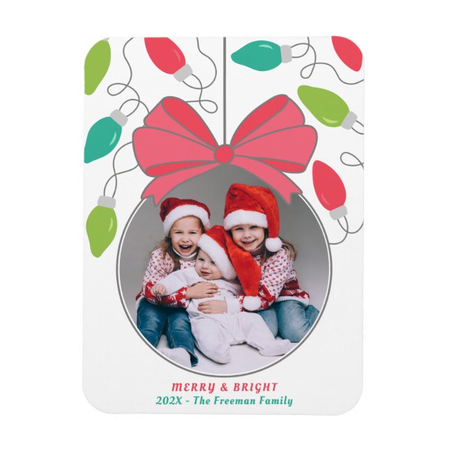 Merry y Navidades brillantes iluminan el imán (Vertical)