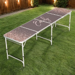 Mesa De Pong Monograma de Terracotta Rosa Oro Rubor Purpurina r<br><div class="desc">Terracota y Rosa Gold - Rubor Pink Sparkle Purpurina Script Monograma Nombre Beer Pong Table. Esto hace que el dulce perfecto cumpleaños 16,  boda,  ducha de novia,  aniversario,  ducha de bebé o fiesta de soltera sea regalo para alguien que ama el lujo glam y los estilos de moda.</div>