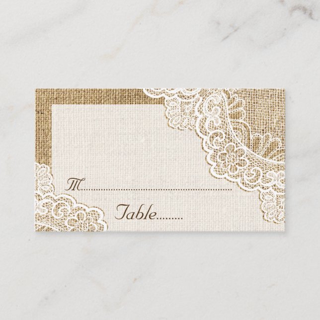 Mesa Rústico encaje blanco en la tarjeta de boda burlap (Anverso)