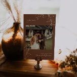 Mesa Terracota botánica mínima | Tarjeta de número de t<br><div class="desc">Con sus propias fotos, piensen en fotos de compromiso, fotos de la infancia, fotos de relaciones. Estas tarjetas de número de tabla son una manera única de mostrar tus fotos favoritas. Los números de la tabla mejoran el aspecto de su tabulación y le ponen el toque final en su día...</div>