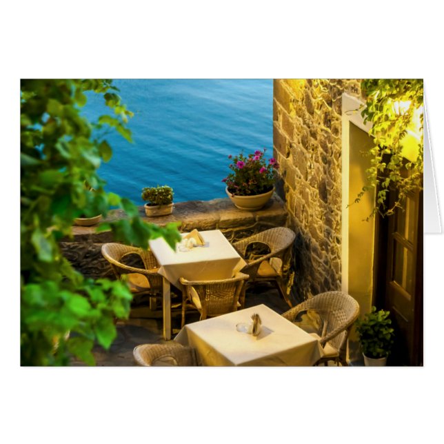 Mesas al aire libre en el restaurante (Anverso (Horizontal))