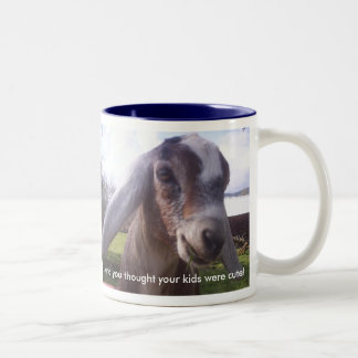 Mi bebé es una taza nubian de la cabra de la