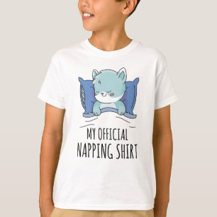 Mi camisa oficial de siesta con gato dormido