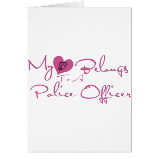 Mi corazón pertenece a un oficial de policía