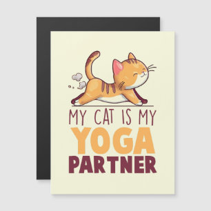 Mi Gato Es Mi Socio De Yoga - Estirando Gato
