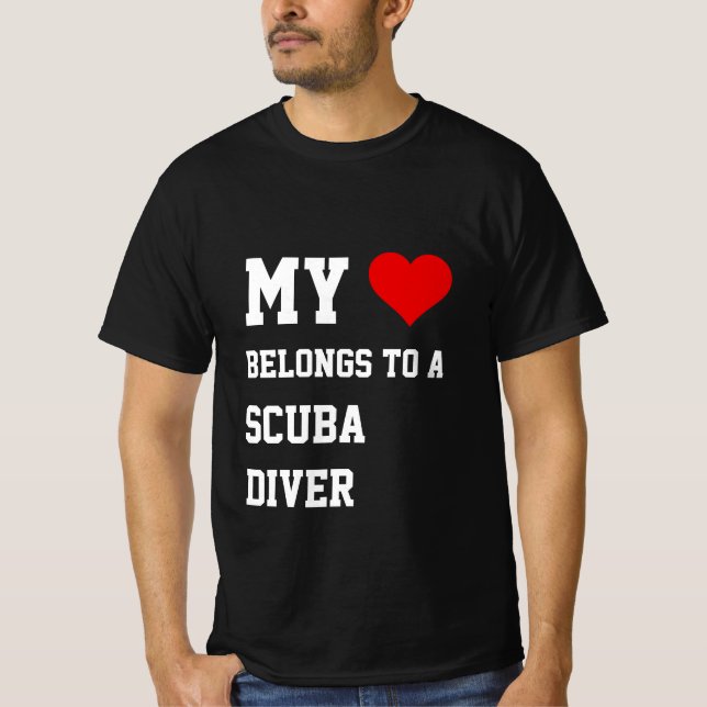 Mi Pertenece A Una Camiseta De Buceadores De Scuba (Anverso)