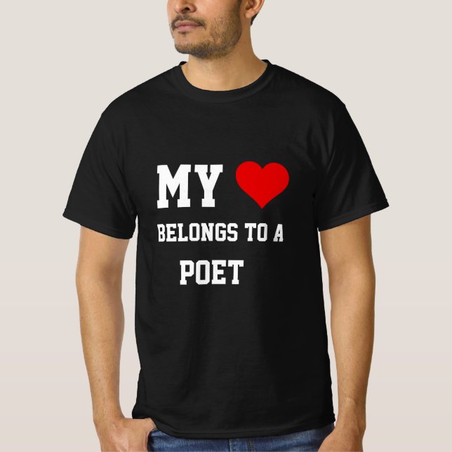 Mi Pertenece A Una Camiseta De Poeta (Anverso)