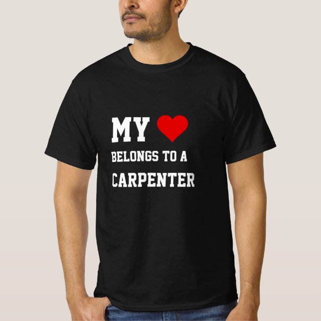 Mi Pertenece A Una Camiseta Del Carpintero (Anverso)