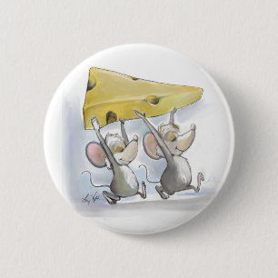 Mic & Mac Trayendo El Botón De Queso