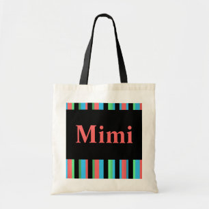 Mimi Bonito con la bolsa de tote a rayas