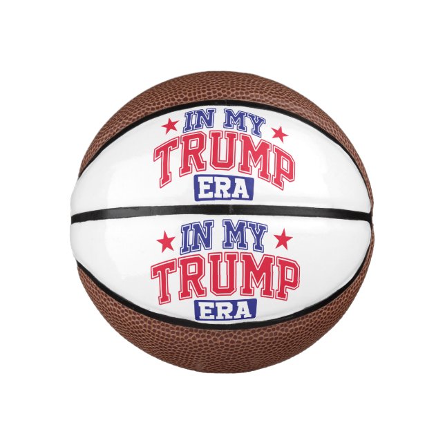 Mini Balón De Baloncesto En mi era Trump (Anverso)