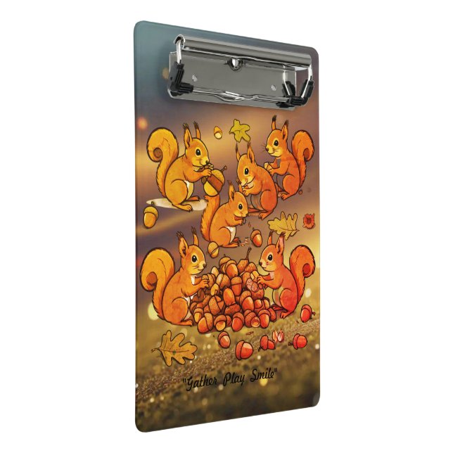 Minicarpeta De Pinza "Ardillas alegres reuniendo nueces" (Angular)