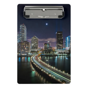 Minicarpeta De Pinza Horizonte de la ciudad de Miami con el puente en