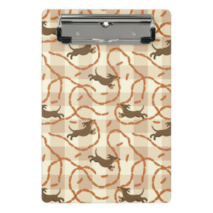 Minicarpeta De Pinza perros afortunados con el fondo de las salchichas