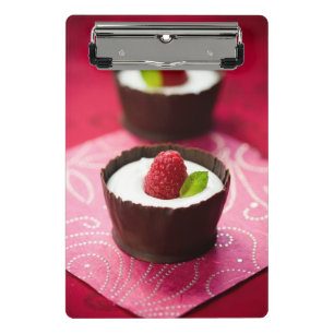 Minicarpeta De Pinza Postre blanco del mousse de chocolate