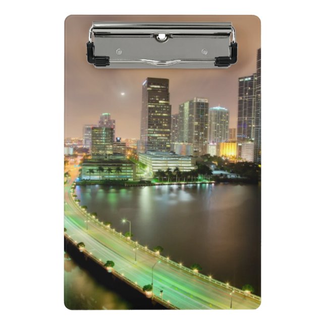 Minicarpeta De Pinza Ventajas del puente a través del canal a Miami (Anverso)