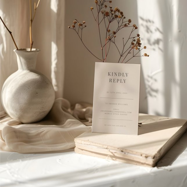 Minimalist RSVP Card Typography Soft Latte (Subido por el creador)