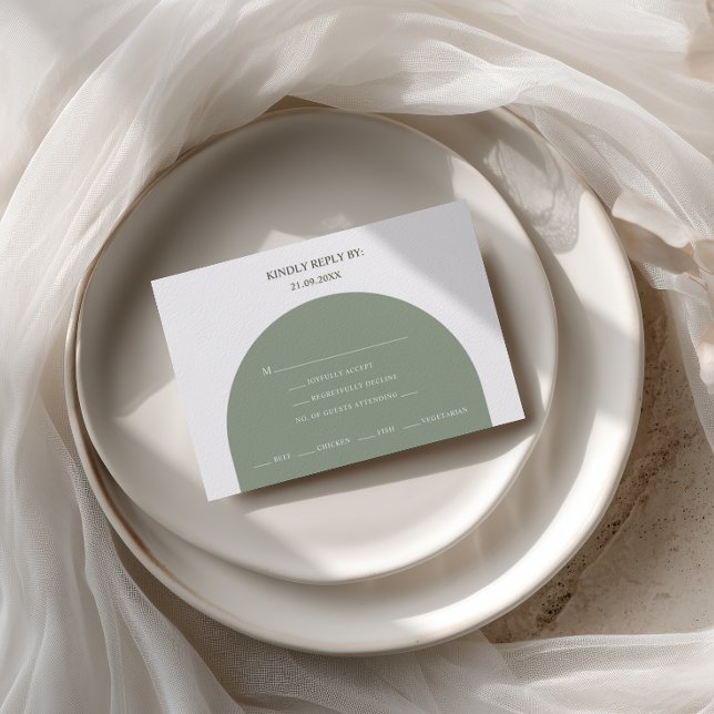 Minimalist Sage Green Arch Menu Choice RSVP Card (Subido por el creador)