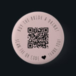 Minimalista Comprar A La Novia Un Botón De Código<br><div class="desc">Diseño moderno y elegante impreso Minimalista ¡Cómprate el botón de la novia una bebida QR Code que se puede personalizar con tu texto! Haga clic en el botón "Personalizar" y utilice nuestra herramienta de diseño para modificar esta plantilla. Visita la tienda de Diseño de Arte Gráfico para ver otros productos...</div>