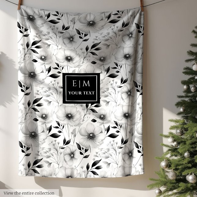 Minimalista manta blanca y negra con flores (Minimalist black and white blanket with flowers)