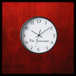 Minimalista moderno, con nombre de reloj de pared<br><div class="desc">ELIJA SU PROPIO COLOR DE FONDO para decorar este reloj de pared con marcos de madera personalizado. El valor predeterminado es blanco y negro. Puede cambiar fácilmente el texto y el color de fondo - o mantener mi moderno diseño minimalista en blanco y negro. Qué maravilloso regalo para un compromiso,...</div>