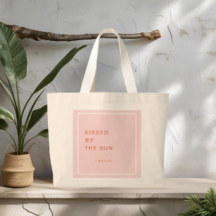 Minimalista y personalizada besada por la bolsa de