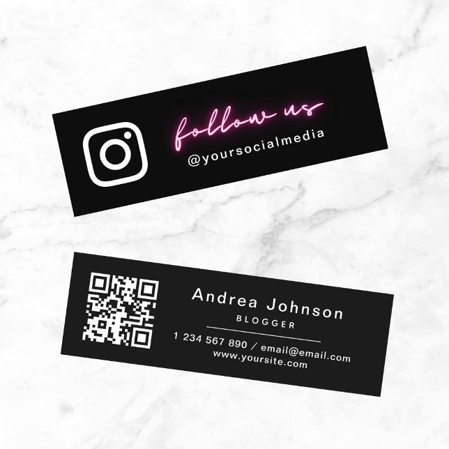 Minitarjeta De Visita Neon Pink Minimal Síguenos Los Medios Sociales Y E (Subido por el creador)