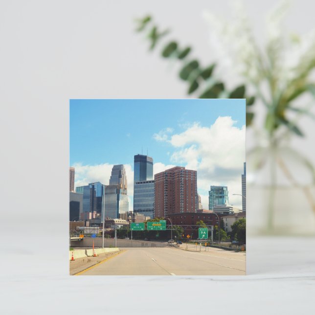 Minneapolis Minnesota (Anverso de pie)