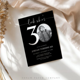 Mira Quién Cumple 30 | Invitación de Cumpleaños 30