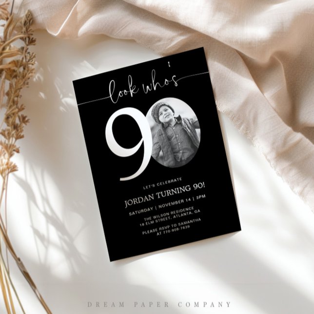 Mira quién es el 90 | Invitación de cumpleaños Bla (Subido por el creador)