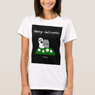 Mire a escondidas una camiseta básica blanca de