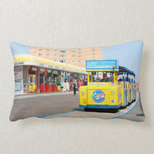 Mire la almohada lumbar del coche de la tranvía