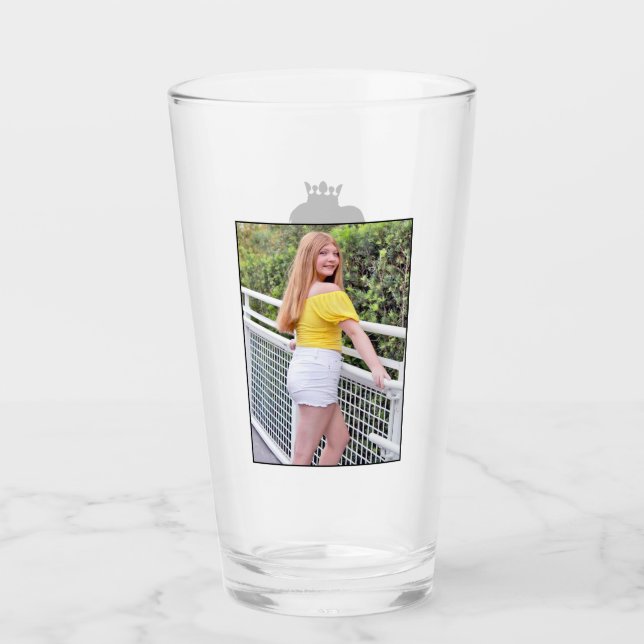 Miss Glass de abril de 2023 (Anverso)