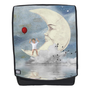 Mochila Chico en la Luna