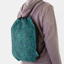 Mochila con cordón de patrón de escama esmeralda