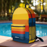 Mochila Impresa Bandas de puesta de sol retro con nombre de serie<br><div class="desc">Bandas de rugby - Un patrón preppy con franjas atrevidas y un nombre. Si su arte todavía necesita ser ajustado,  haga clic en el botón Personalizar Este botón. Esto te llevará a un área de diseño donde podrás mover cosas e incluso cambiar de color.</div>